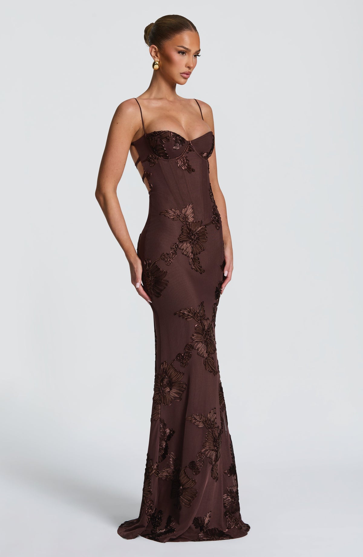 Carmen | Robe longue en maille avec applications florales
