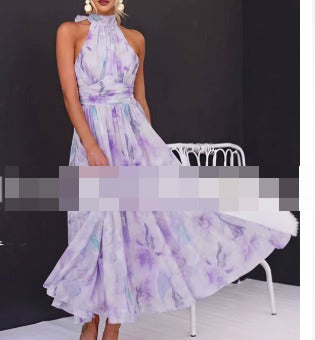 Sara | Sukienka z dekoltem typu halter i wzorem akwarelowym