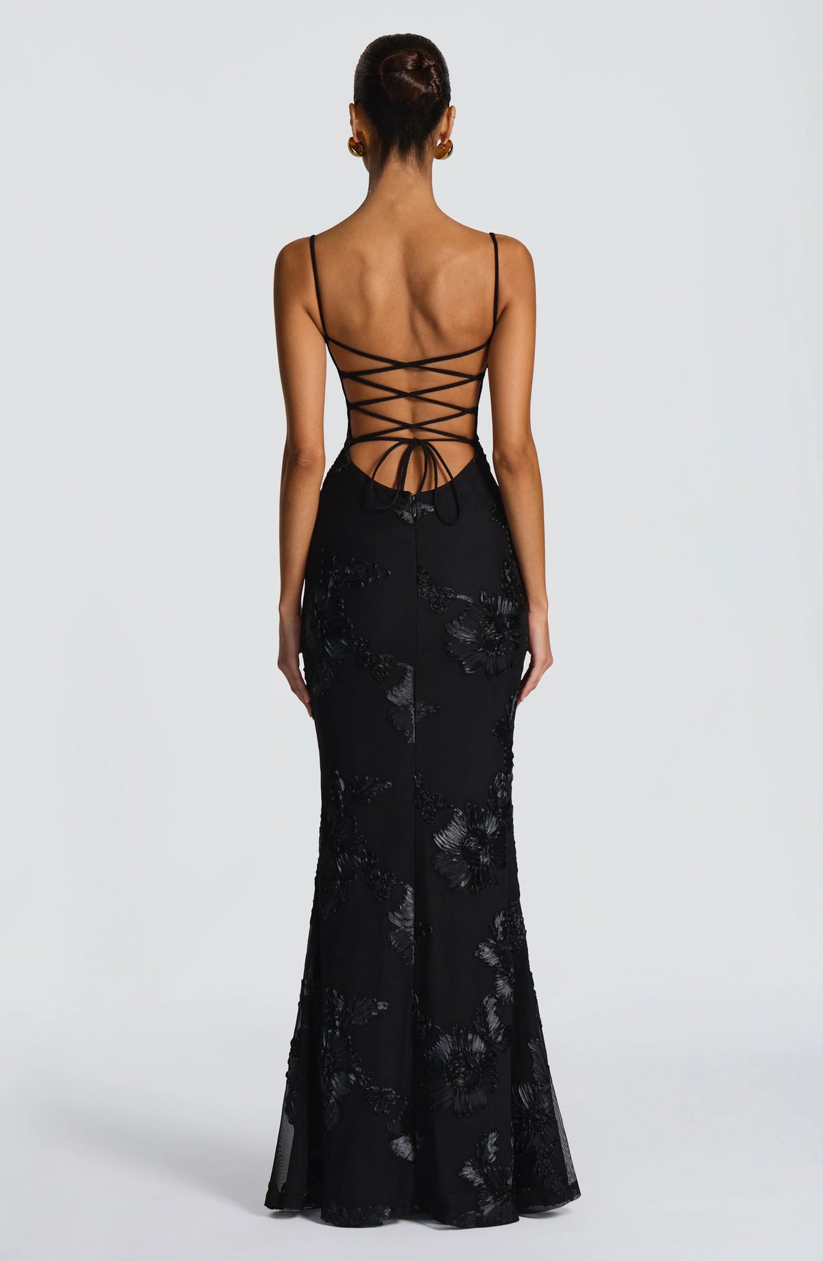 Carmen | Robe longue en maille avec applications florales