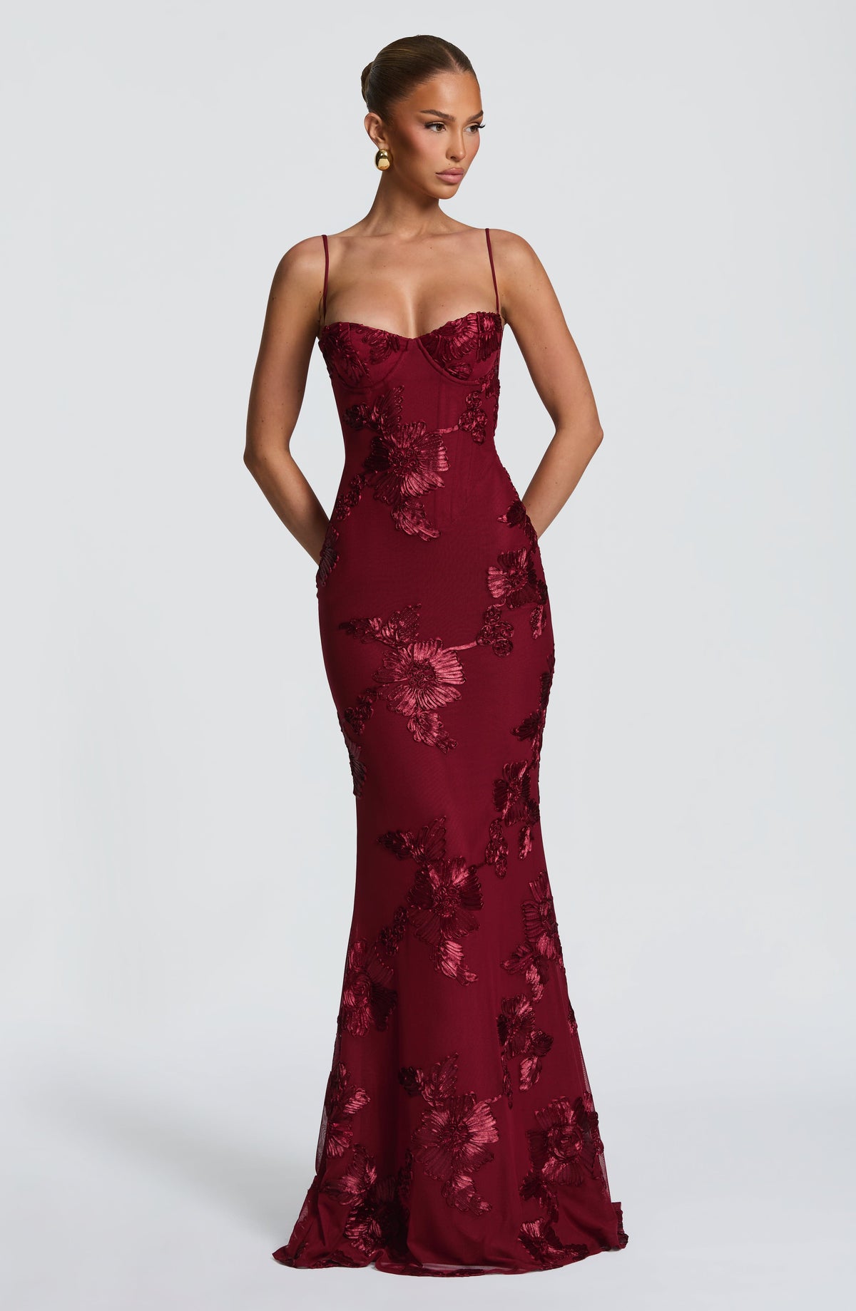 Carmen | Robe longue en maille avec applications florales